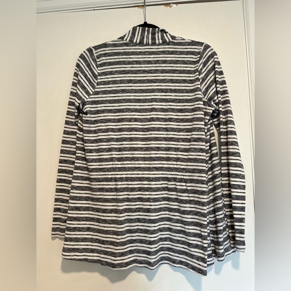 LL BEAN Women’s Lightweight Stripes Small Shawl Collared Open Cardigan. - Picture 12 of 12